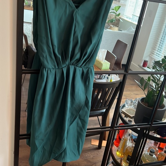 Emerald green cocktail dress, bcbg generation, xs - Picture 4 of 8